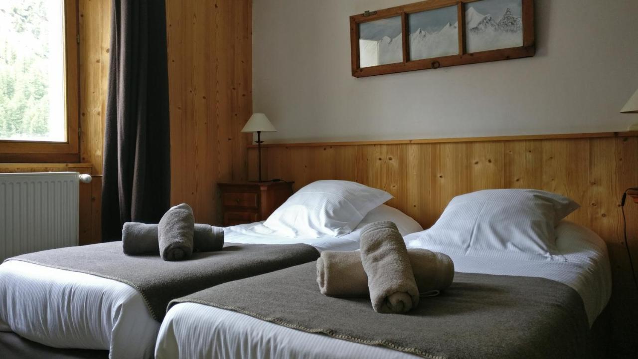 Hotel Bellier วาลดีแซร์ ภายนอก รูปภาพ