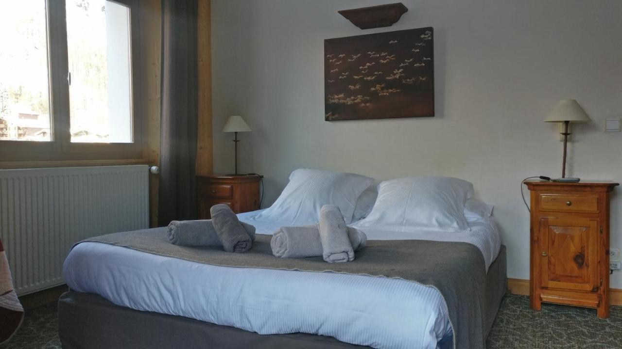Hotel Bellier วาลดีแซร์ ภายนอก รูปภาพ