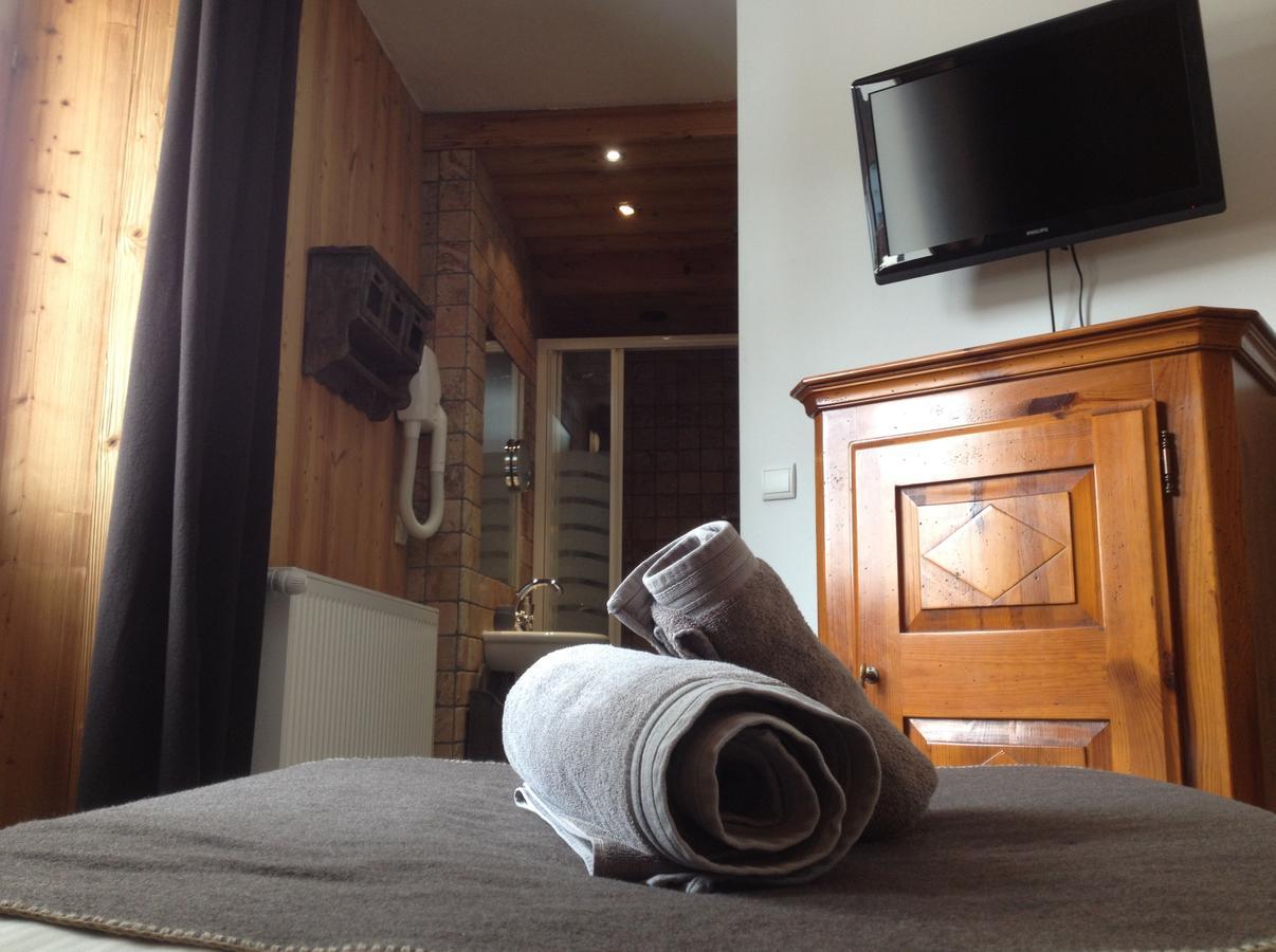 Hotel Bellier วาลดีแซร์ ภายนอก รูปภาพ