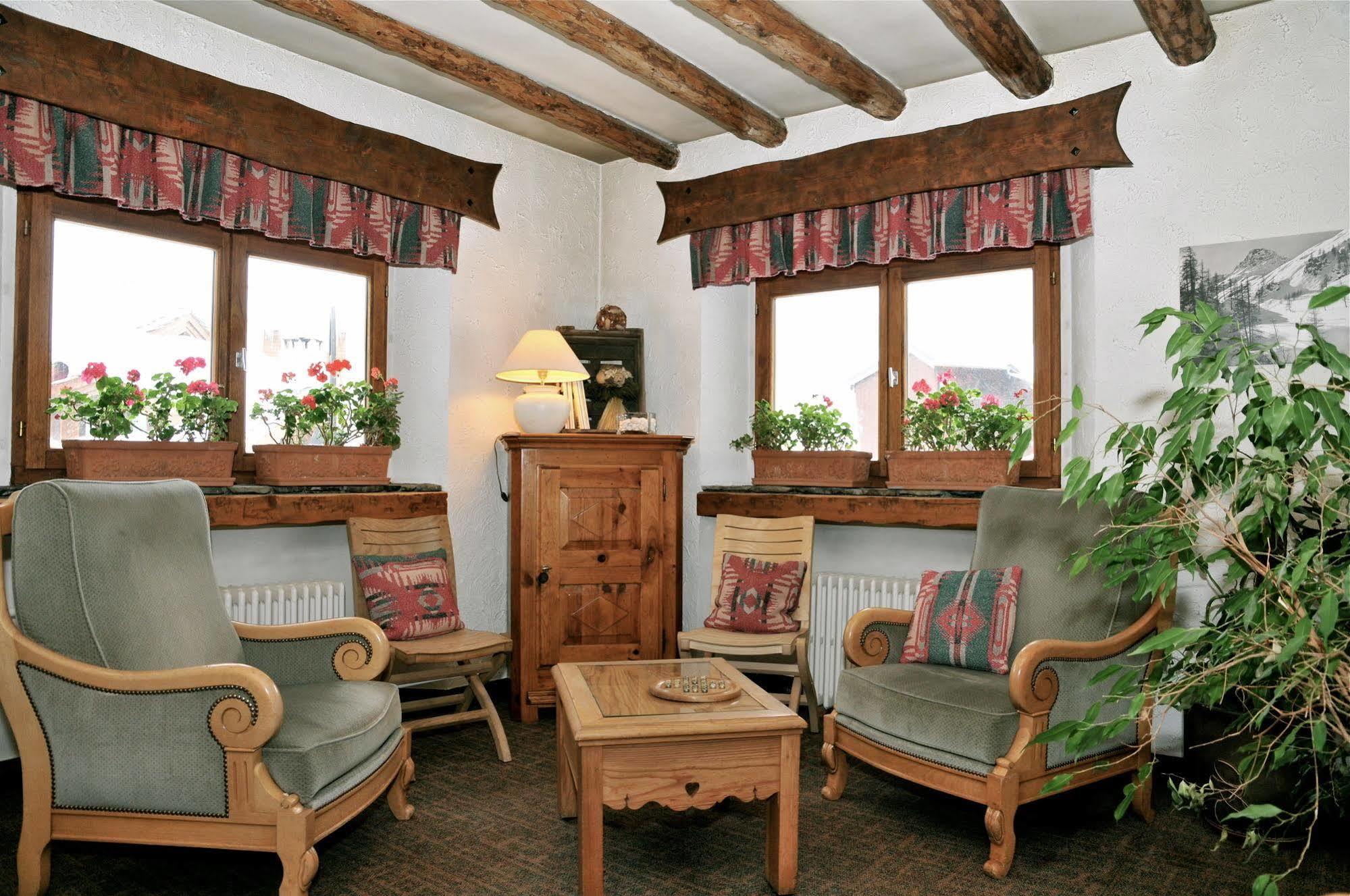 Hotel Bellier วาลดีแซร์ ภายนอก รูปภาพ