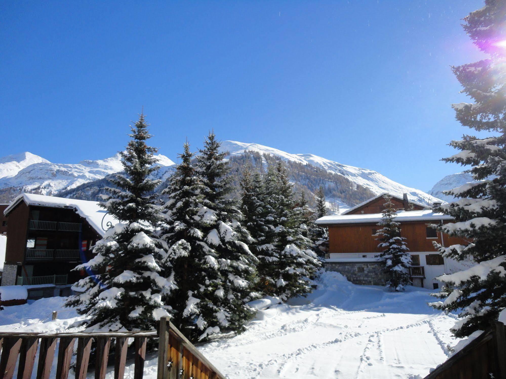 Hotel Bellier วาลดีแซร์ ภายนอก รูปภาพ
