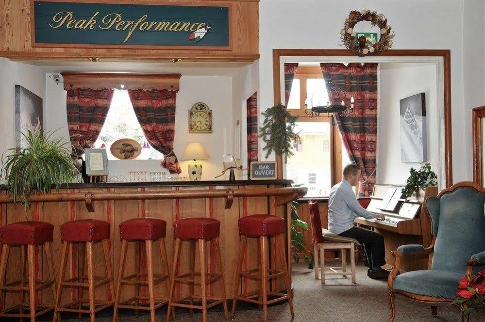 Hotel Bellier วาลดีแซร์ ภายนอก รูปภาพ